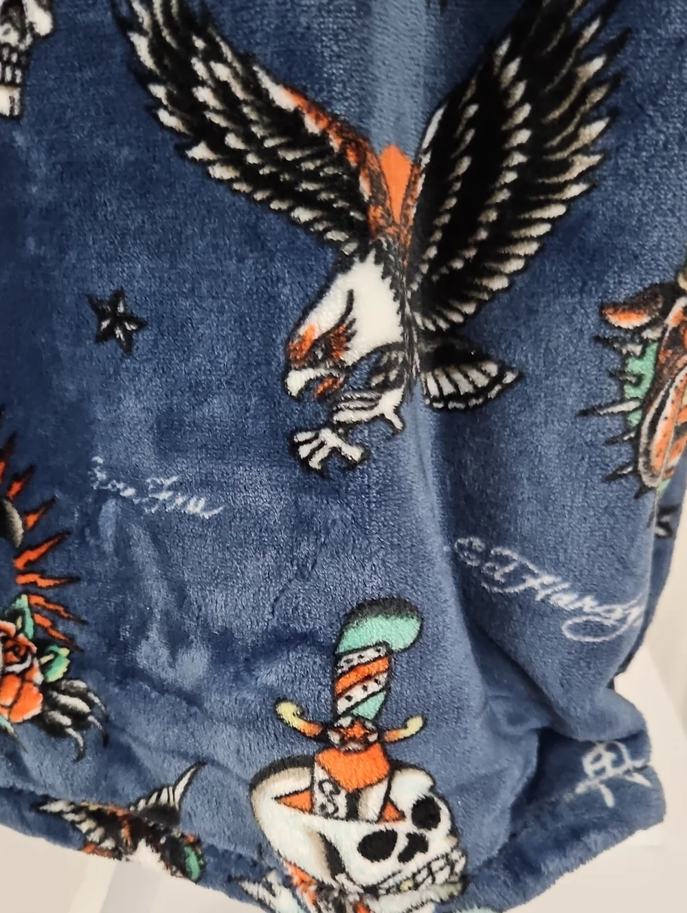 Ed Hardy NWT Plush Oversized Throw